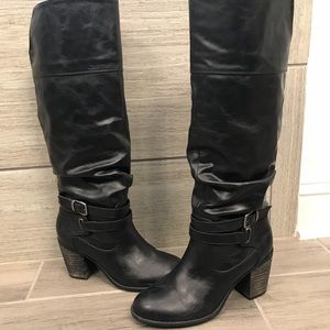 Black Tall Slouchy Boots